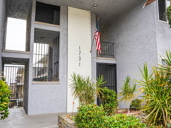 2nd image of 1731 Pacific Coast Hwy APT 7