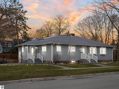 601 5th St, Traverse City, MI, 49684