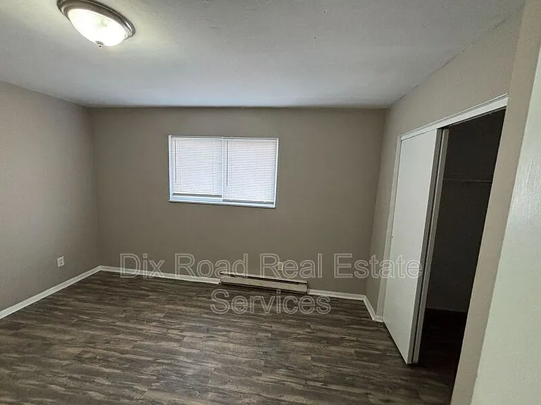 414 Mars Dr #2 — Photo 10