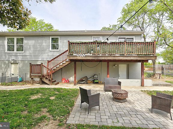3rd image of 408 Padfield Blvd