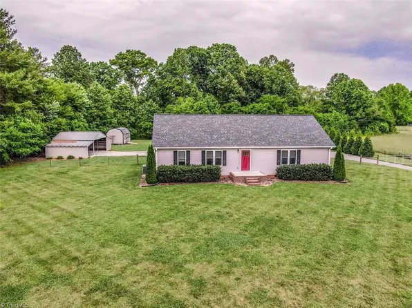 1479 Milling Rd, Mocksville, NC 27028