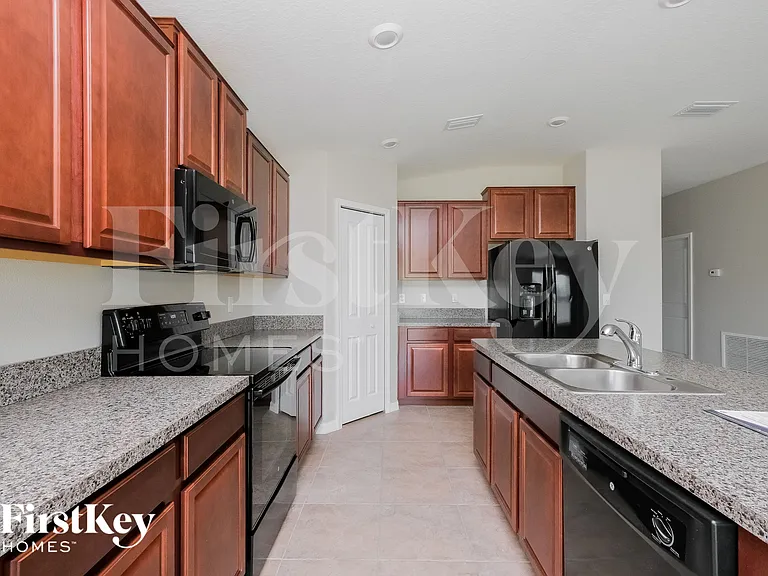 1908 Broad Winged Hawk Dr — Photo 6