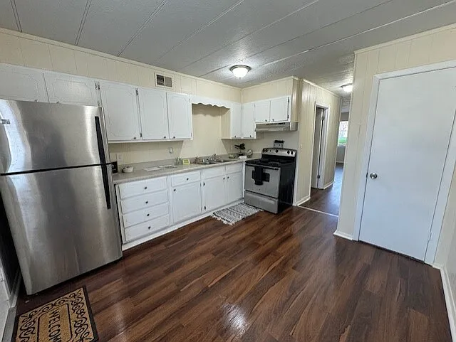 2055 Washington Ave — Photo 3
