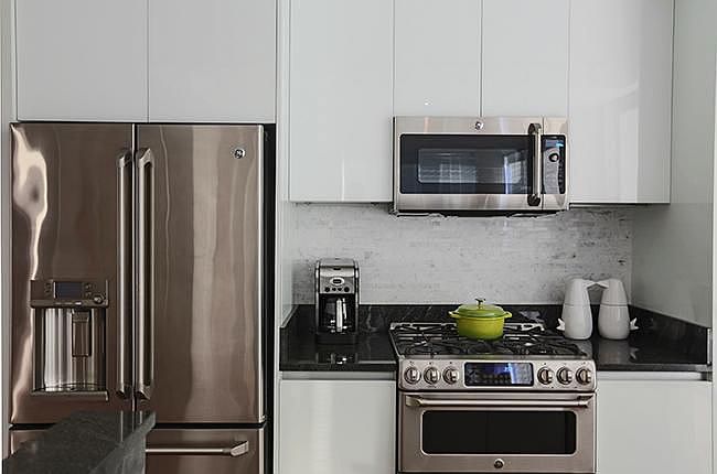 1st image of 300 E 75th St APT 21K