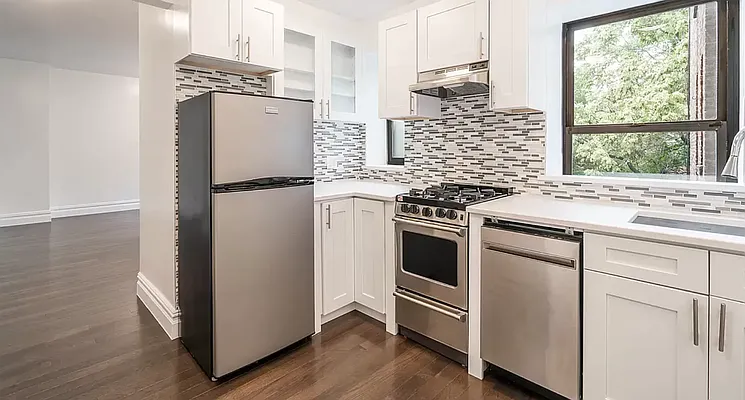 Rented by REAL New York | media 3