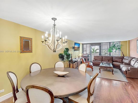 3rd image of 10101 E Bay Harbor Dr APT 502
