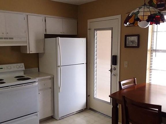 4th image of 509 W Venice Ave APT 203