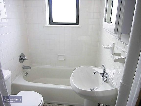 5th image of 505 Henry St #1R