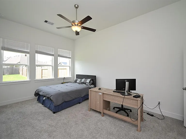 1535 Cathedral Bend Dr — Photo 11