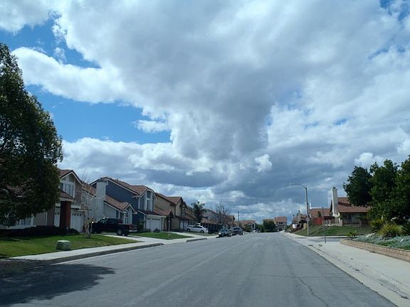 5th image of 22405 Sheffield Dr
