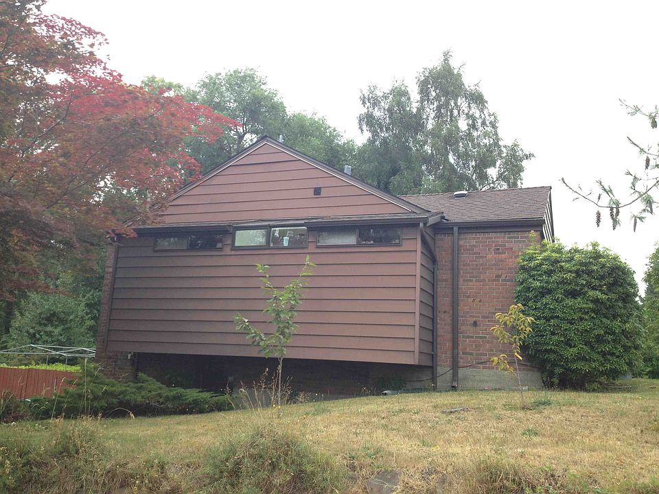 1st image of 10503 19th Ave NE
