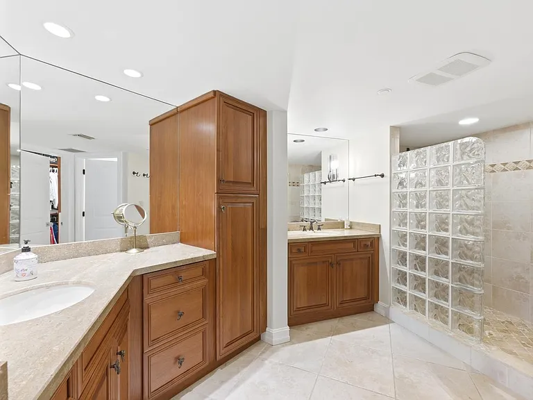 4751 Gulf Shore Blvd N #Penthouse 7 — Photo 22