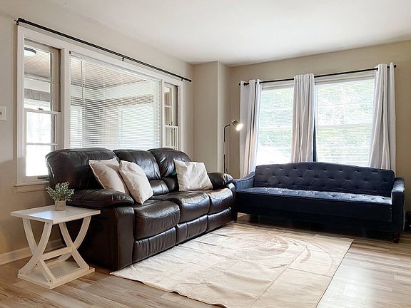 4th image of 1733 Southeast Blvd #1733