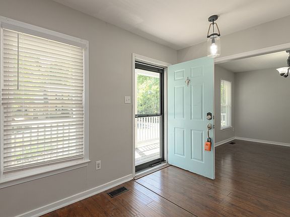 4th image of 5010 Castle Point Ct