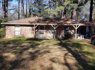 301 Cranfield Rd, Roxie, MS 39661