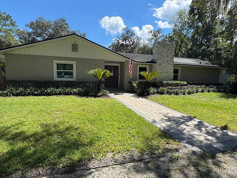 599 S Country Club Rd — Photo 2