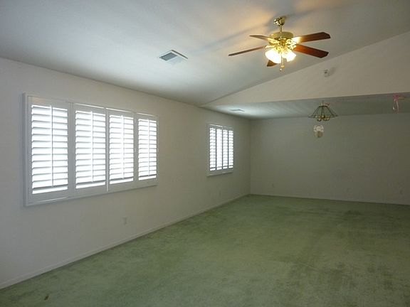 5th image of 1816 Chaparral Dr