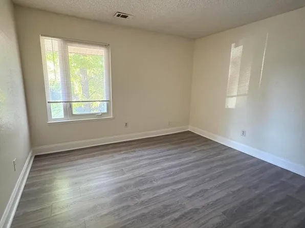 2105 G St, Sparks, NV 89431