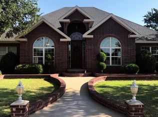 1308 Quaker St, Slaton, TX 79364