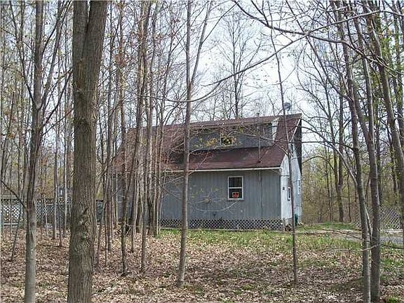 2nd image of 20 Hydaway Ln