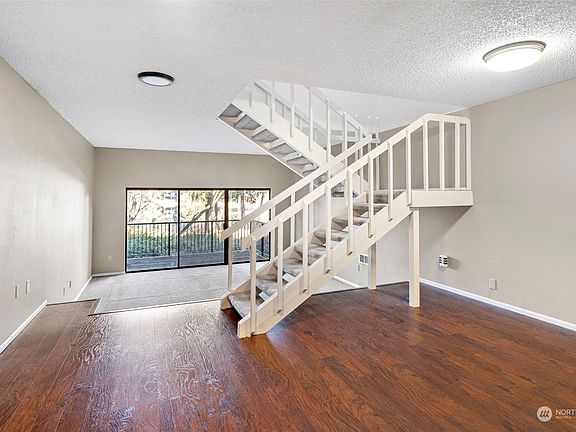 4th image of 1500 Lake Park Drive SW #40