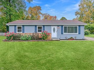 5592 Hopkins Rd, Mentor, OH 44060