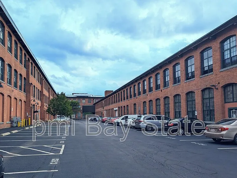 1 Westinghouse Plz #C301 — Photo 22