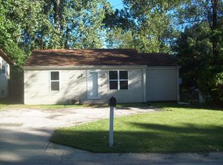 104 Young Dr, Saint Louis, MO 63135