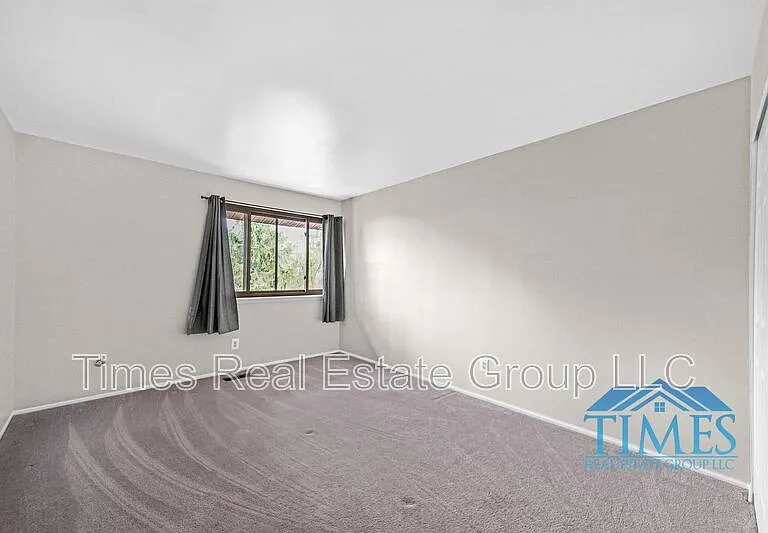 704 Worthington Dr — Photo 8