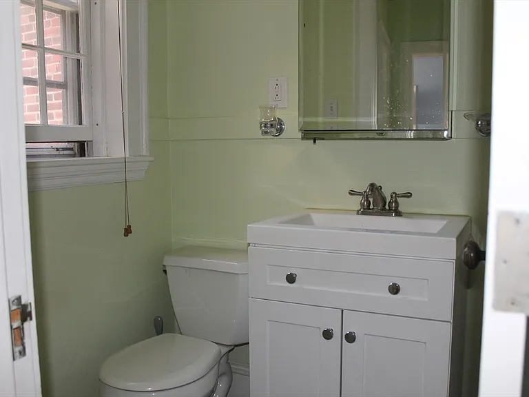 31 Concord Ave #11 — Photo 17