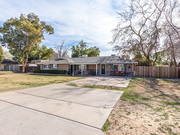 4th image of 1339 E Montebello Ave