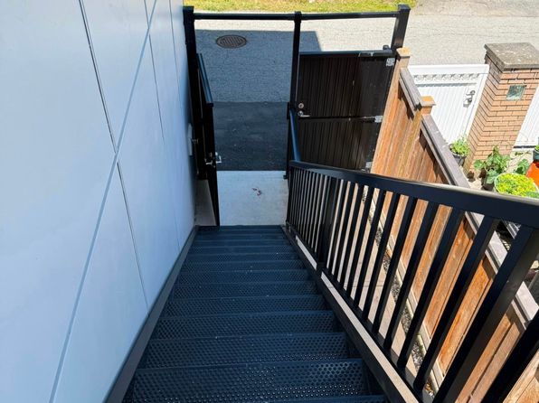 2 bedroom rental in Burnaby — photo 7