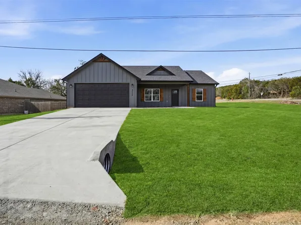 4300 Lucero Dr, Granbury, TX 76048
