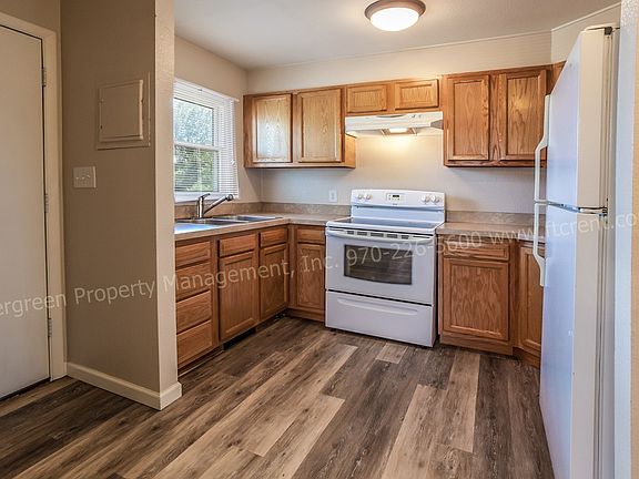 4th image of 1308-1310 S Summit View Dr #1308
