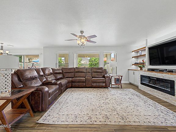 5th image of 3648 E CAMDEN Avenue