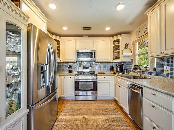 4th image of 1120 Schooner Ln