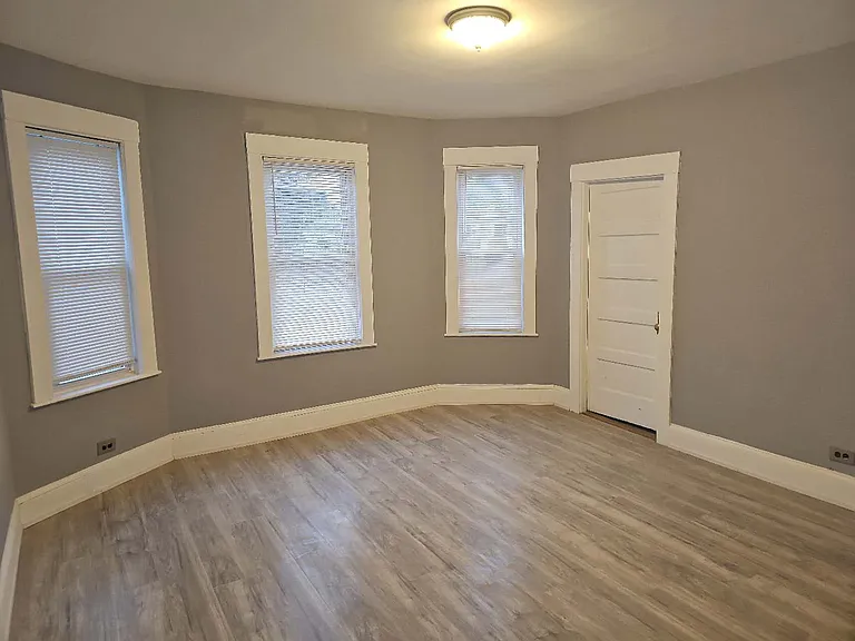 106 Sumner St #1 — Photo 6
