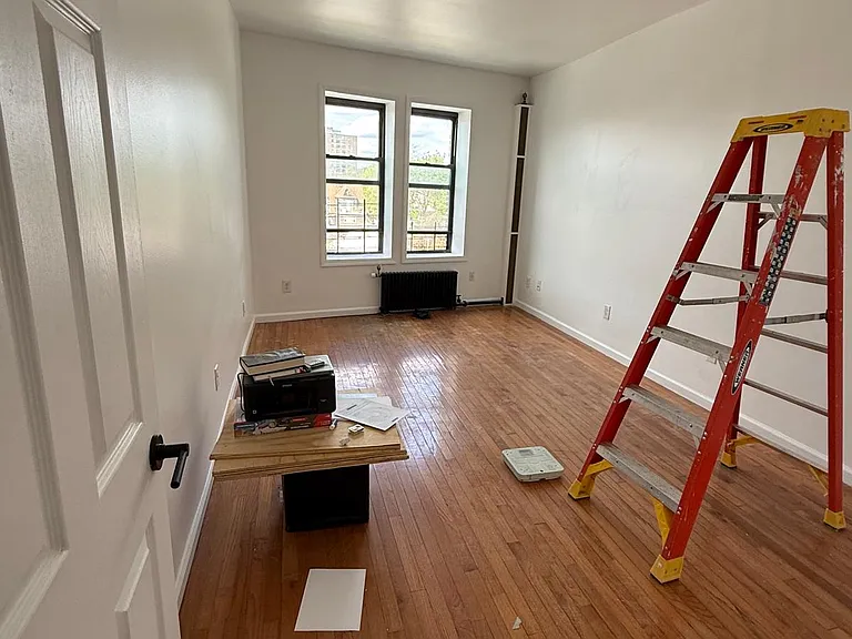 244 S Broadway #3E — Photo 9