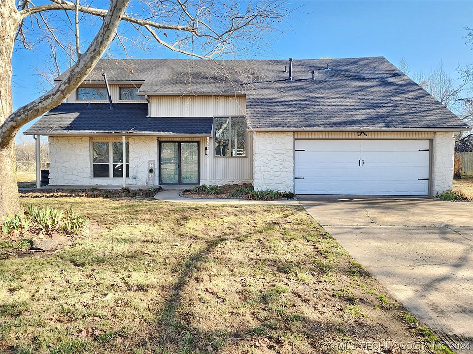 1st image of 24215 E Sisemore St