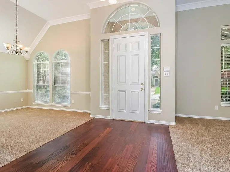 4645 Wales Dr — Photo 4