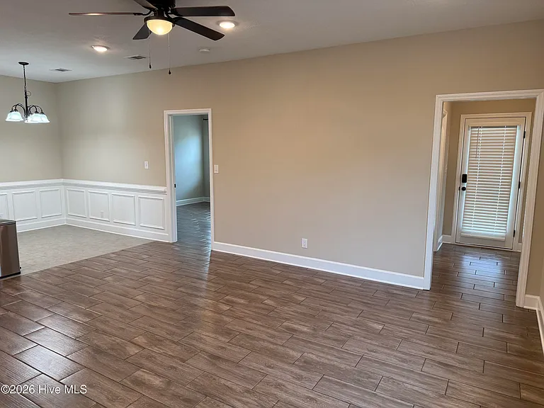 424 Bradleyville Rd — Photo 4