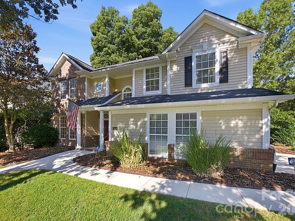 2nd image of 10900 Owl Nest Ln