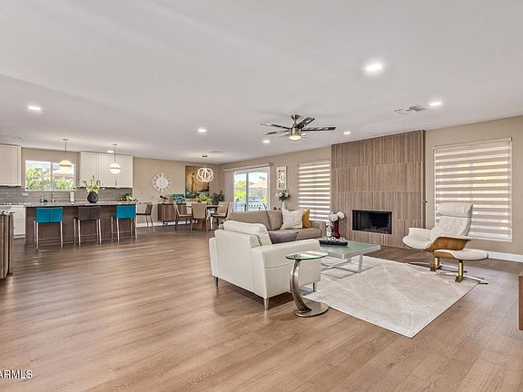 4th image of 9914 E DONEGAL Court