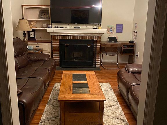 3rd image of 5 Wellington West Dr #5A