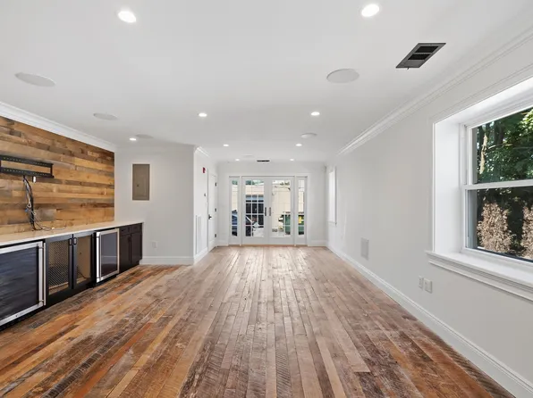 185 Summerfield St Floor 1, Scarsdale, NY 10583