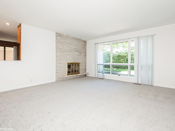 4th image of 6550 N Knox Ave