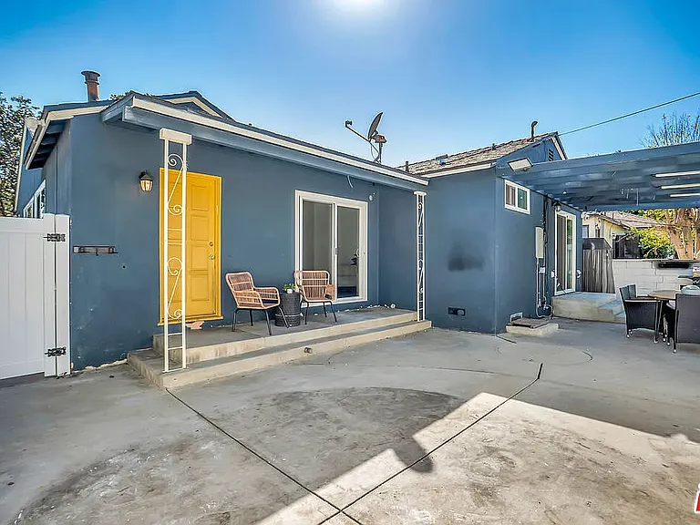 17527 Haynes St — Photo 14