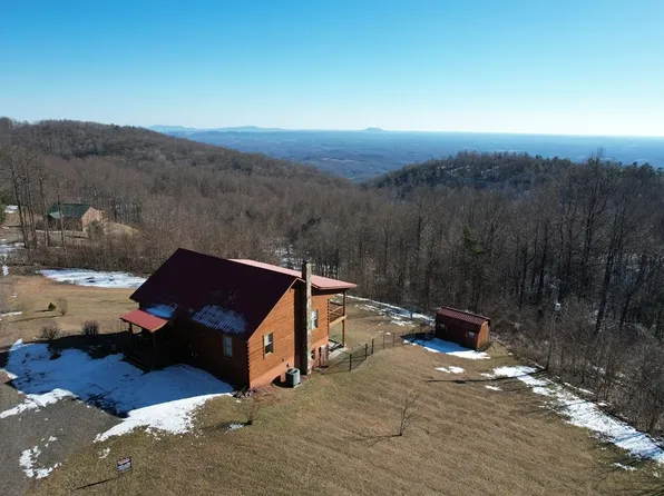 158 S T Ln #F, Fancy Gap, VA 24328