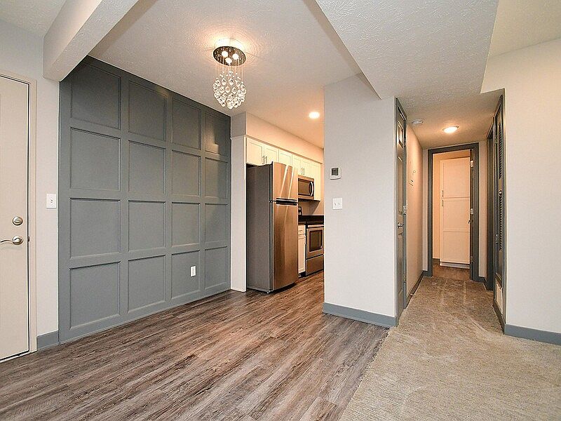 1st image of 542 Park Ave #135