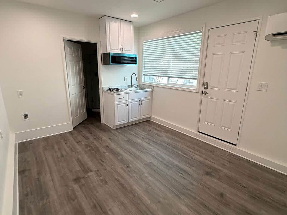 1st image of 29752 Creekbed Rd